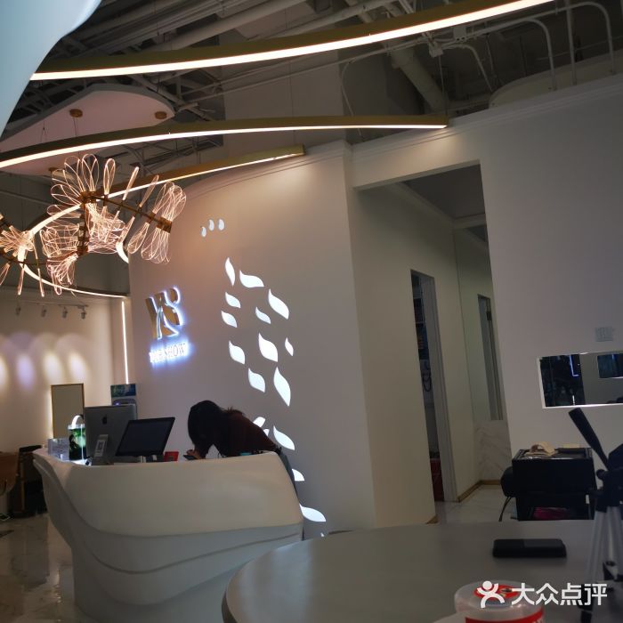 MYYF SALON烫发染发图片