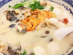极品鱼头皇-山外山菜馆(玉泉路店)