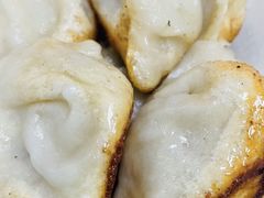 -黄阿姨锅贴大王(万航渡路店)