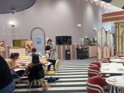 -奈尔宝家庭中心·亲子餐厅(鄞州万达店)