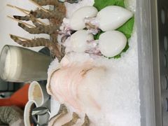 -红鼎豆捞·非遗鲍皇汤火锅(宝丰路店)