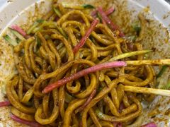 -黑八私房老北京炸酱面