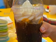 甜品站可乐麦炫酷-麦当劳(春风店)