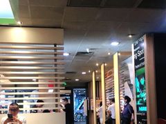 -麦当劳(海岸城店)