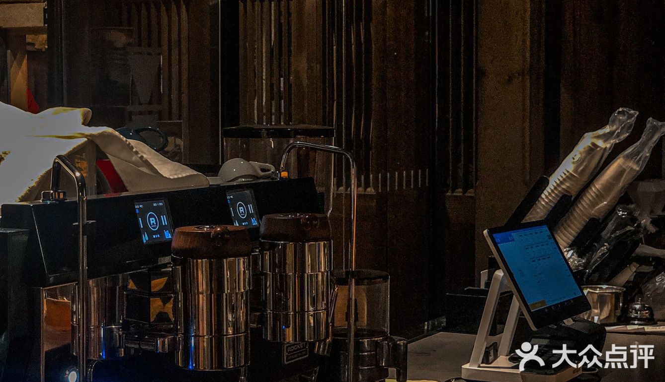 雨天好去处🍂 古厝里的现代咖啡浪漫🤎