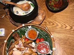 -云海肴·汽锅鸡·云南菜(天山百盛优客店)