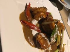 -穹六人间 people 6(岳阳路店)