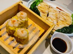 蟹子鲜虾烧卖-悦满楼·西关名点·湛江名菜(航空综合大厦店)