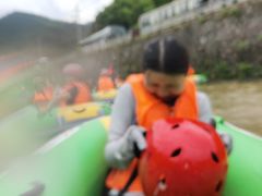 -虎啸峡漂流