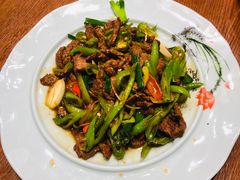 小炒黄牛肉-老滇山寨•云南特色菜•地方菜•民族风情歌舞表演(金碧店)