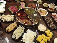 -乡土黄·鲜牛肉火锅·小龙虾(兴业街店)