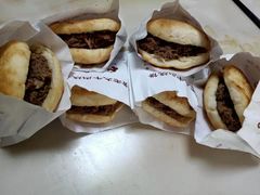 -老西关黄老太牛肉烧饼
