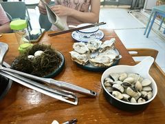 -老何家后安粉·糟粕醋海鲜火锅(三亚湾椰梦长廊店)