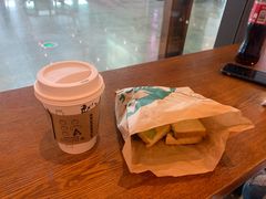 -星巴克(重庆火车北站北广场II店)