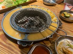 -青瓦炭韩潮烤肉(花园道店)