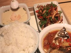 -老乡鸡(上海品尊国际中心店)
