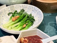 拍蒜广东菜心-誉八仙粤菜(万象天地店)