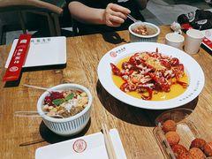 -叶派龙虾•招牌香辣蟹·海鲜(中海国际店)