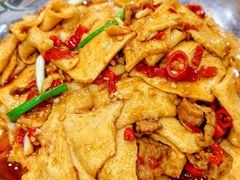 -湖南人家湘菜馆(镇江路店)