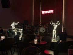 -TZ House音乐现场(来福士中心店)