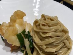苏格兰蓝龙虾捞面-皇朝会.经典传统粤菜(外滩店)