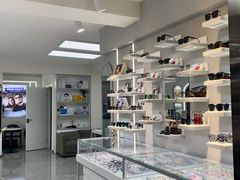 -潘多拉眼镜·蔡司依视路明月(潘家园店)