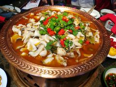 -沪小二炭火蛙锅(淮海中路美食不夜城店)