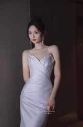 -艾朵婚纱