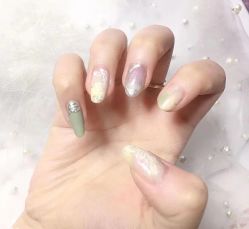 -爱美睫美甲会馆