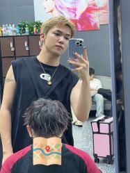 -藤野造型专业烫染接发