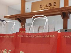 -DOUBLE HAPPINESS 双喜面包咖啡