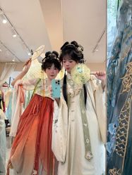 -一揽芳华汉服旗袍体验馆(拙政园店)