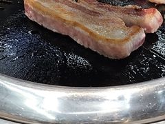 满心尝五花肉-本家韩国烤肉(青岛万象城店)
