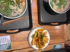 -云阿蛮云南生烫牛肉米线(奉贤路店)