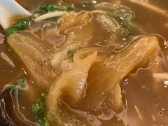 砂锅鱼翅-泰国村酒楼(室内体育馆店)