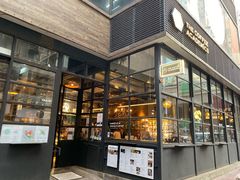 -The Coffee Academïcs(铜锣湾店)