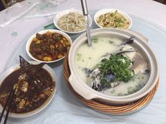 -天乐农家鱼头王(天目湖店)