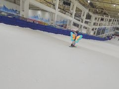 -乔波室内滑雪场