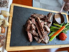 -东西风牛排馆周末烧烤自助(首都机场希尔顿店)