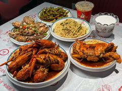 -三妹小龙虾·黄油蟹(华侨城总店)