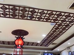 大堂-老爆肚满五香烧牛羊肉