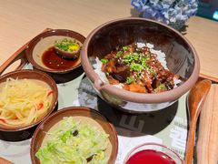 新派卤肉饭-京参 • 擂椒饭(这有山店)