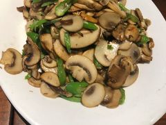尖椒小蘑菇-真味汤馆(汽博店)