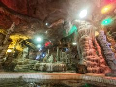 -泉城欧乐堡戏水湾艺术养生温泉