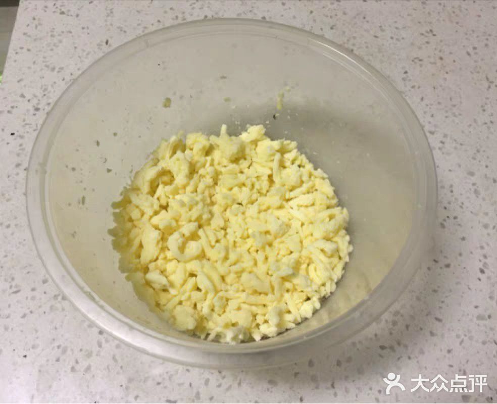 美好的周末呀 😀家庭自制美味披萨 