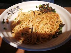 葱油拌面-弄堂咪道-饭香·面香·馄饨香(钦州北路田尚坊店)