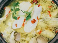 -凤膳轩·天麻土鸡汤滋补火锅(大明宫西店)