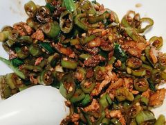 农家小炒肉-湘阁里辣(南岭购物广场店)
