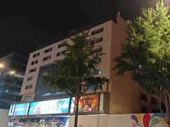 -北京利生体育商厦