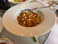 酸梅杏鲍菇闷茄子-宝丽轩中餐厅BAOLIXUAN